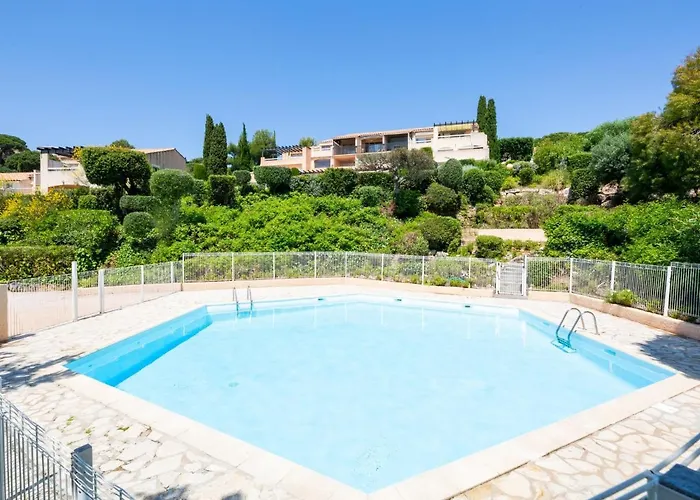 Apartment Les Coteaux De La Nartelle-15 By Interhome