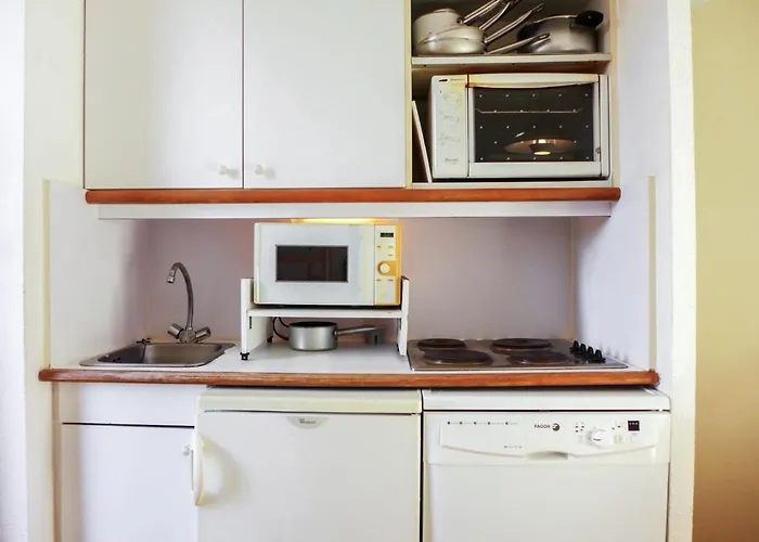 Apartament Les Coteaux De La Nartelle-15 By Interhome *